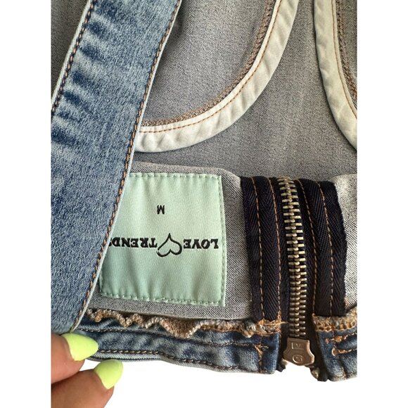 LOVE TRENDS Denim Crop Tank Top Size Medium NEW NWT - Picture 3 of 8